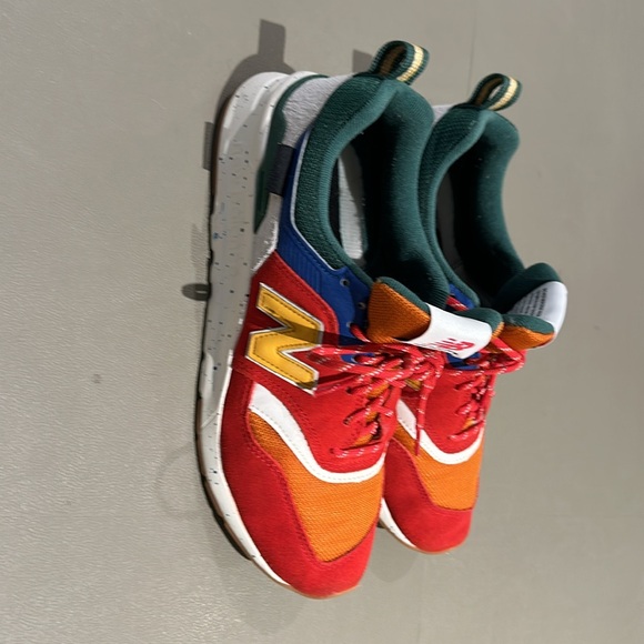 Like new New Balance sneakers - Picture 3 of 4